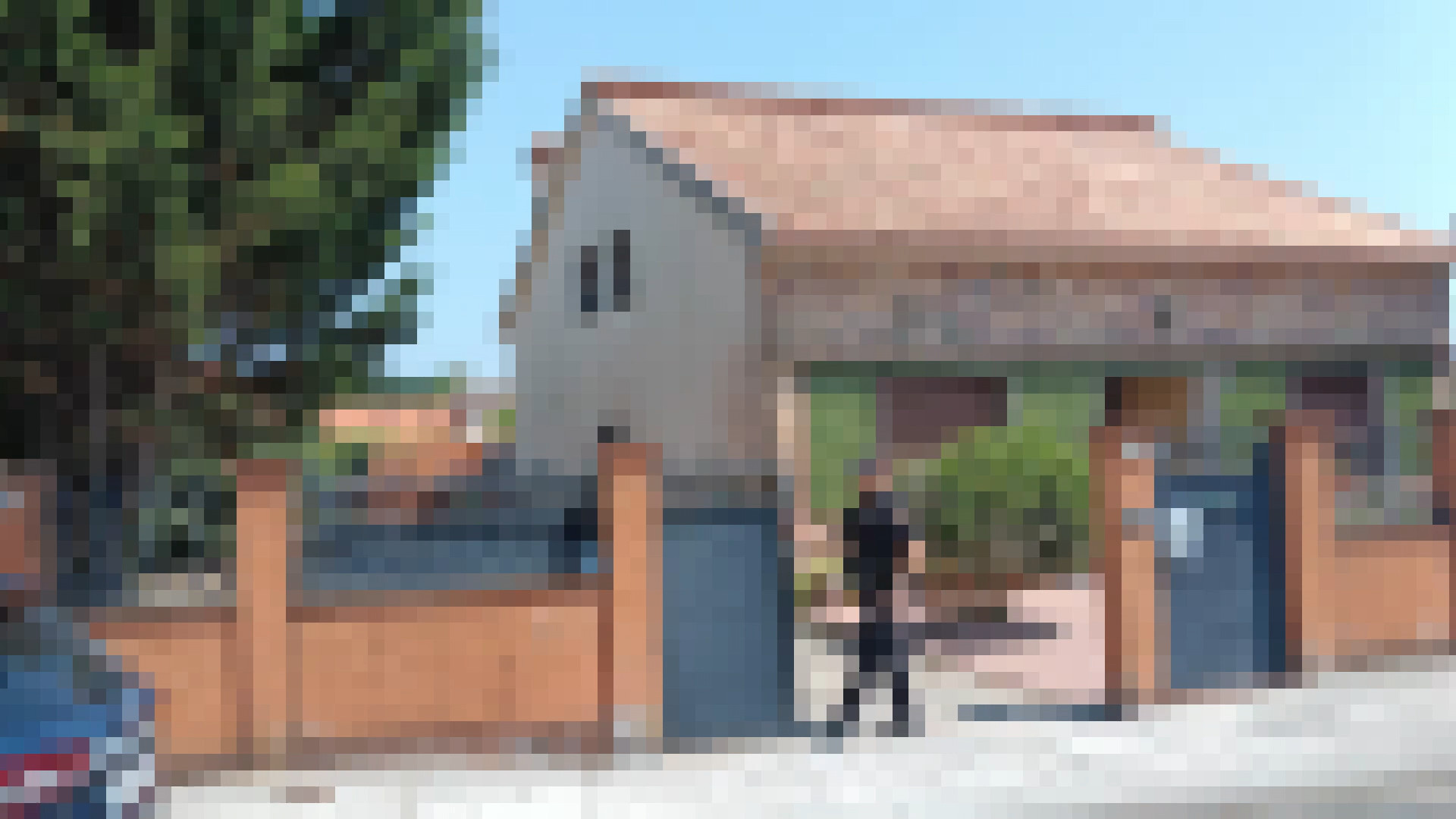 Image default