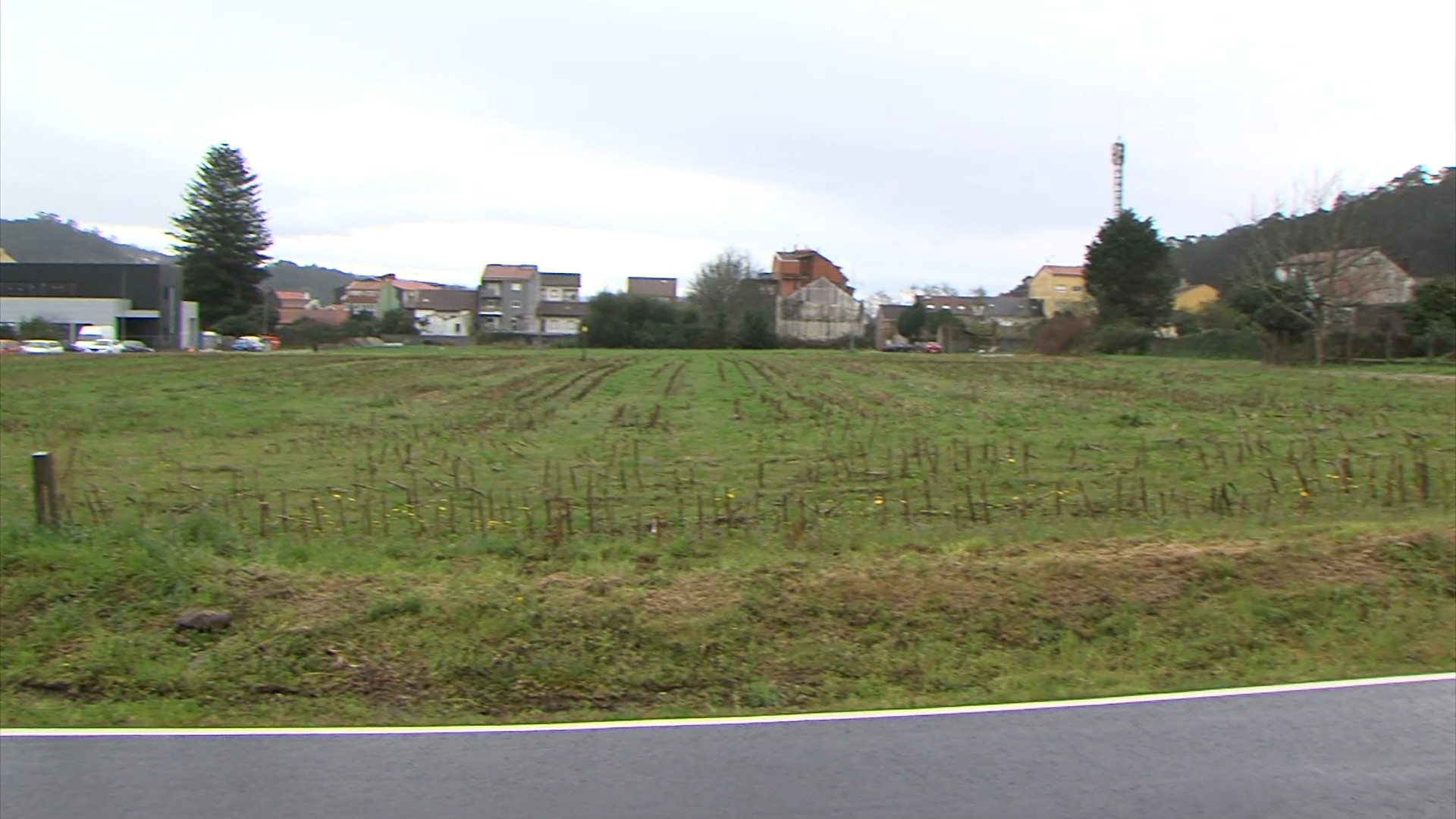 Image default