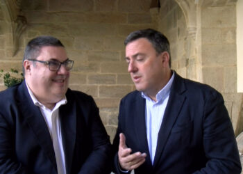 FORMOSO E PÉREZ CAAMAÑO SUPERVISAN EN NOIA A REFORMA DE A CREBA, UN INVESTIMENTO DE 200.000 EUROS DA DEPUTACIÓN PARA SAÚDE MENTAL